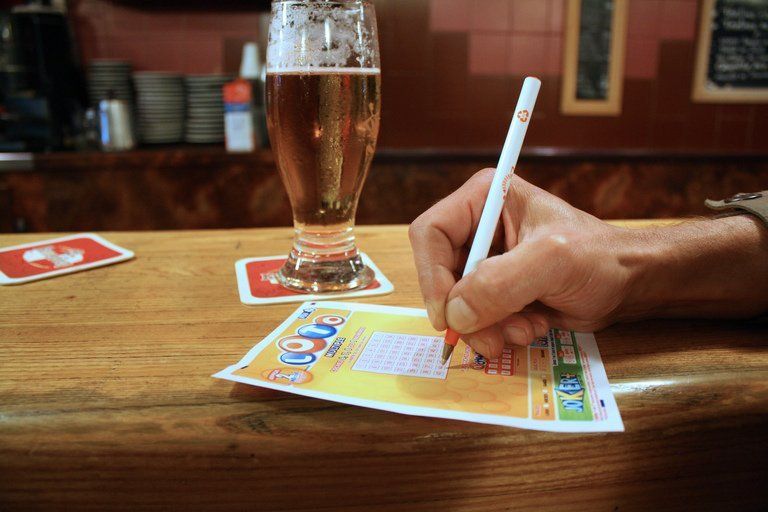 Super Loto de l'inconnu : le gagnant polynésien avait validé sa grille par hasard...