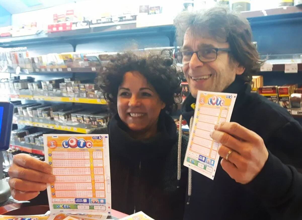 Marie et Pierre Chardet, les gérants du Mag Presse de Rozérieulles où le ticket gagnant Loto a été joué. 