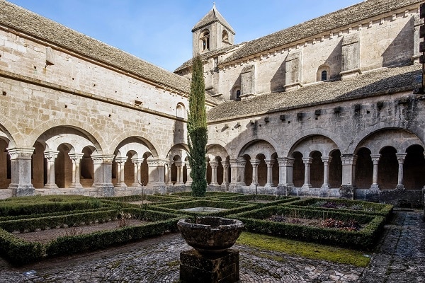 Abbaye de Senaque dans le Luberon
