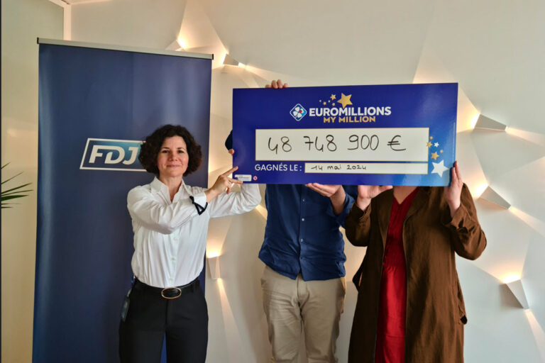 EuroMillions : un jeune couple a reçu son gain de 48 millions d’euros, le plus gros jackpot de Gironde