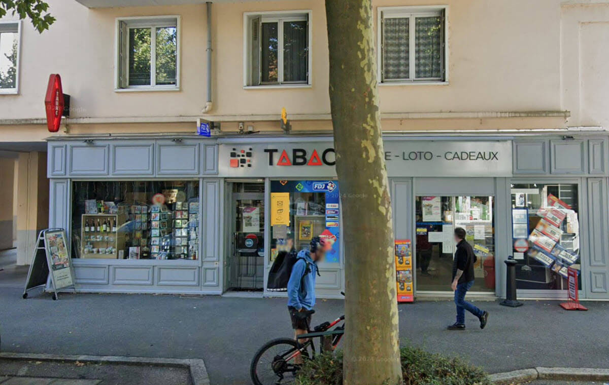 Tabac Presse du Pont Neuf d'Annecy qui a vendu le ticket gagnant du Loto du 29 juin