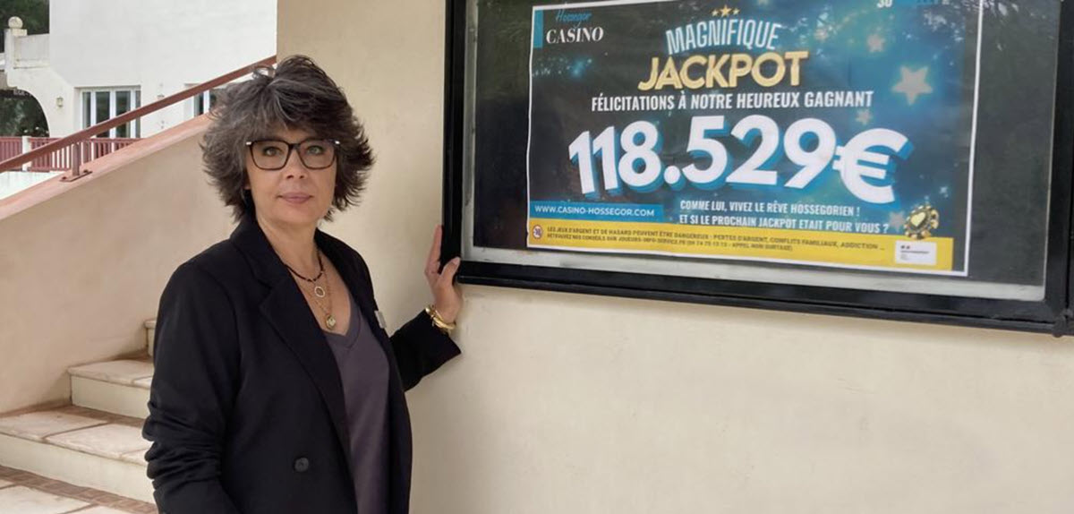 La directrice de l'établissement d'Hossegor Véronique Pimard devant le gain record de 118 000€.