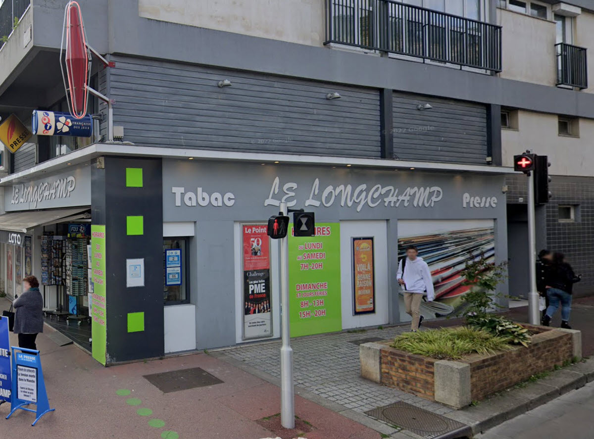 L'ancienne devanture du tabac presse Longchamp de Cherbourg