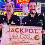 Jackpot au Casino de Bordeaux : un quadragénaire empoche plus de 44000€ et envisage de voyager !