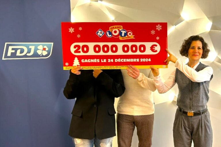 Grand Loto : le jour de Noël, ce couple découvre leur gain de 20 millions d’euros