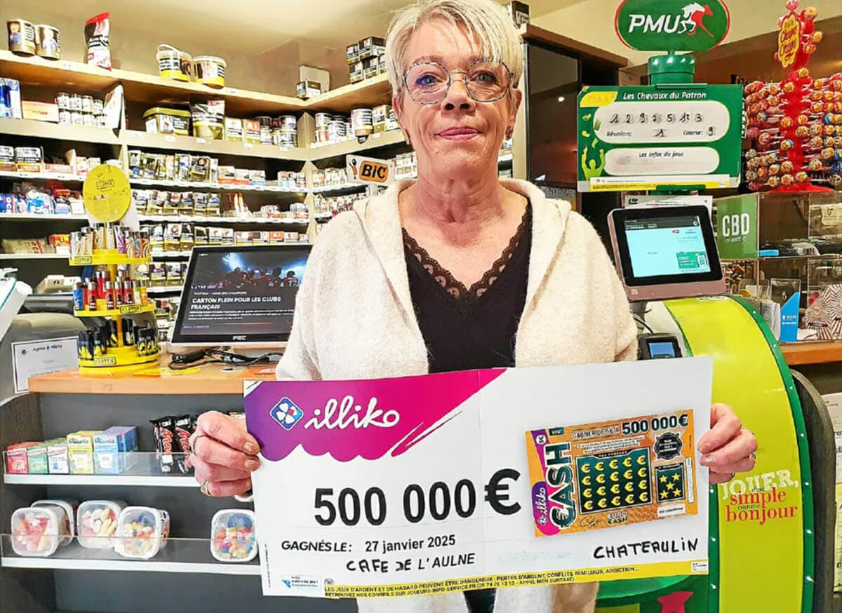 Florence Bordelet la gérante du Café de l'Aulne où le ticket gagnant CASH a été gratté