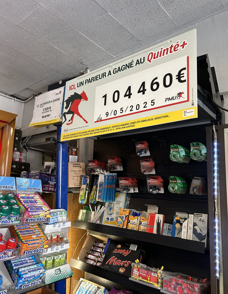 Le chèque du tabac des 3 Renards à Tassin La Demi Lune