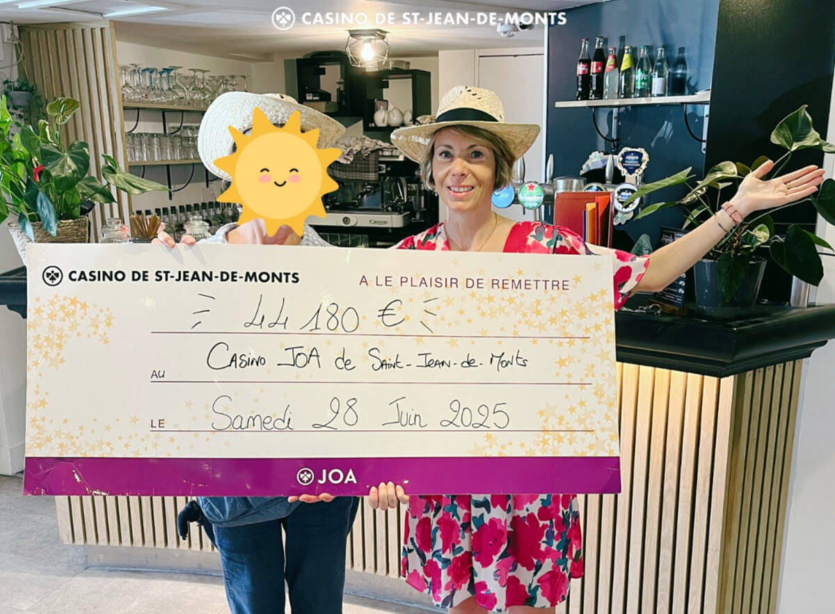 La gérante du Casino de Saint-Jean-de-Monts et la grande gagnante du jackpot