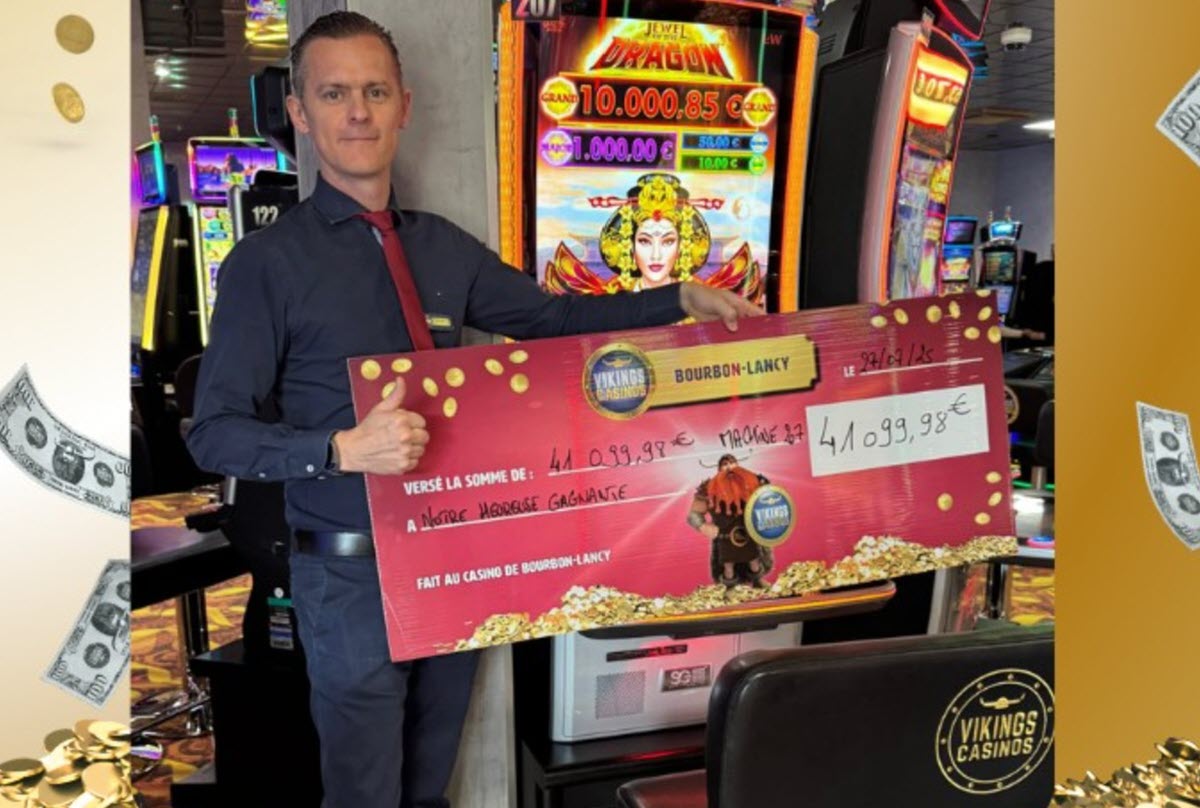 Le chèque factice de 41 000€ avec le gérant du Casino de Bourbon-Lancy