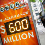 Loto américain : la cagnotte du Powerball dépasse les 600 millions de dollars, un record en 2025