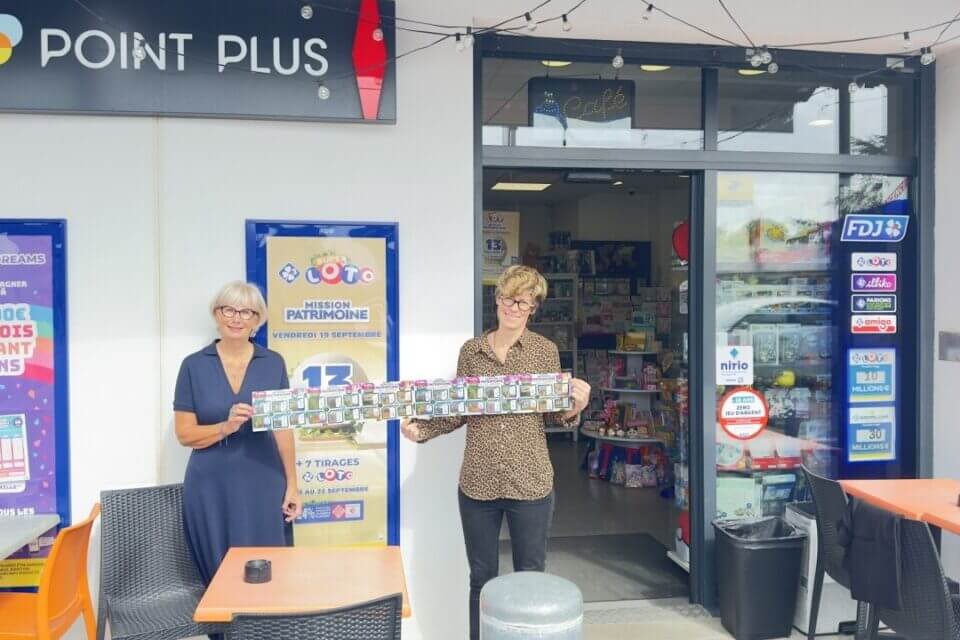 Bernadette et Carole Gobin, les gérantes du tabac presse Isac à Blain en Loire-Altlantique.