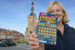 FDJ : « heureuse et stupéfaite », elle gratte le nouveau ticket Chiffre d’Or et gagne 500 000 € à Bailleul
