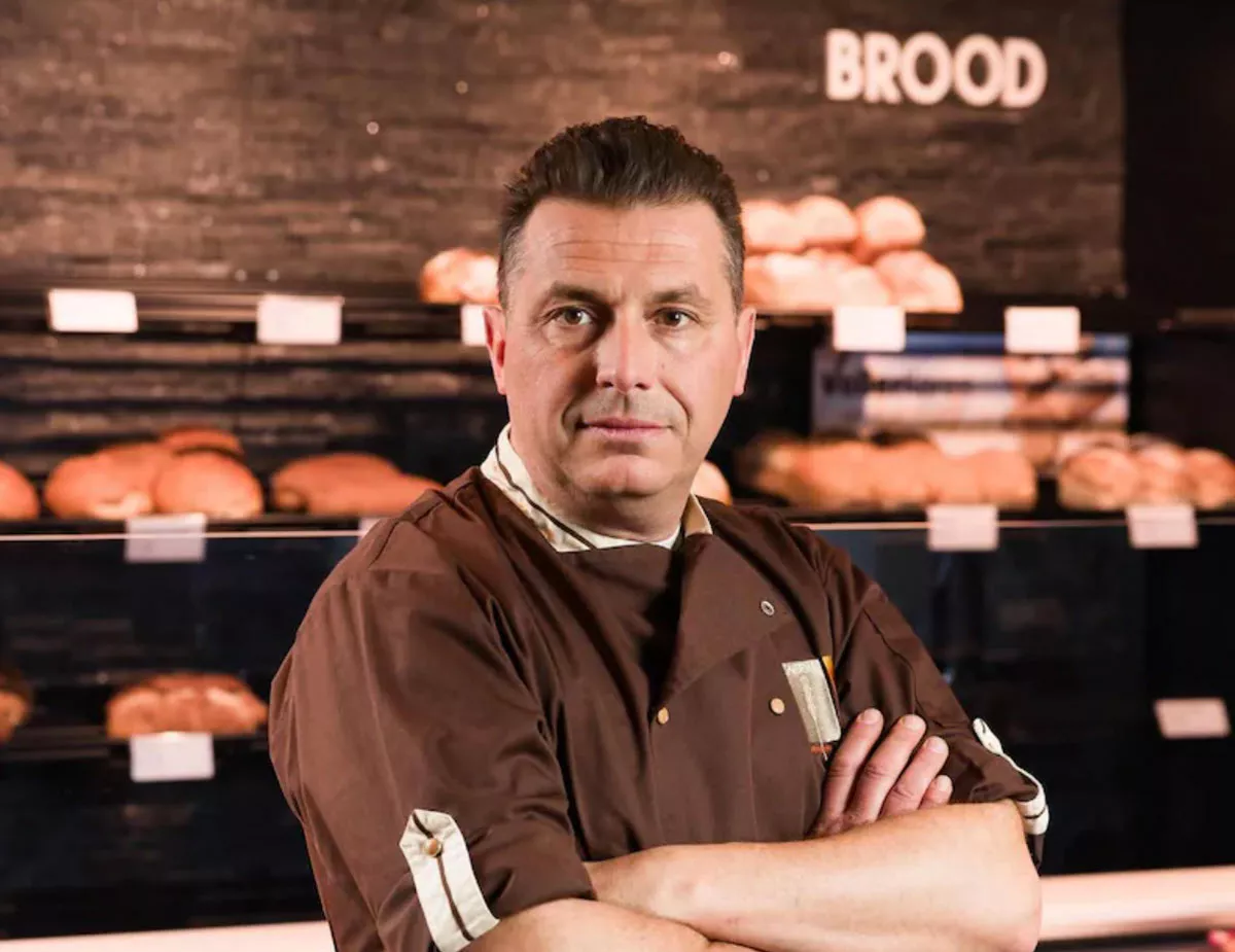 Redgy Tarwe, le gérant de la boulangerie où le billet gagnant EuroMillions a été validé