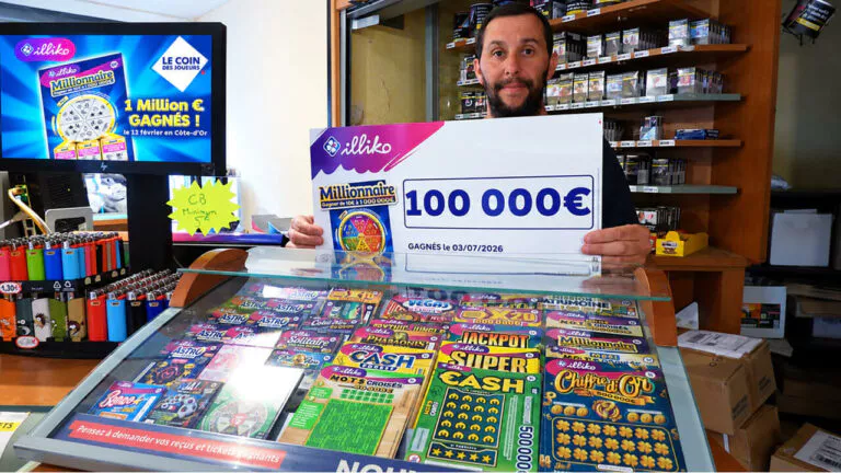 Millionnaire : dans ce bar des Côtes-d’Armor, il tombe sur l’un des 4 tickets gagnants à 100 000€