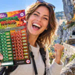 FDJ : une ardéchoise vient retirer 5€ de gain, elle s&rsquo;achète un ticket Emeraude vs Rubis à 500 000€